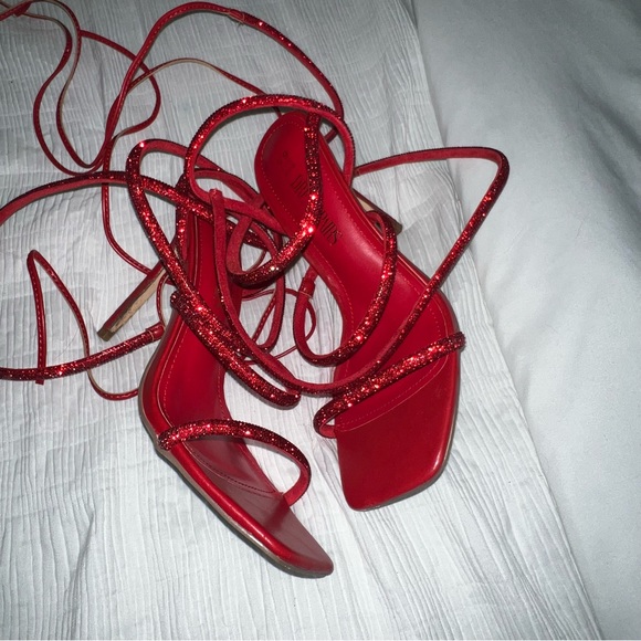 Red Heels - Picture 2 of 5